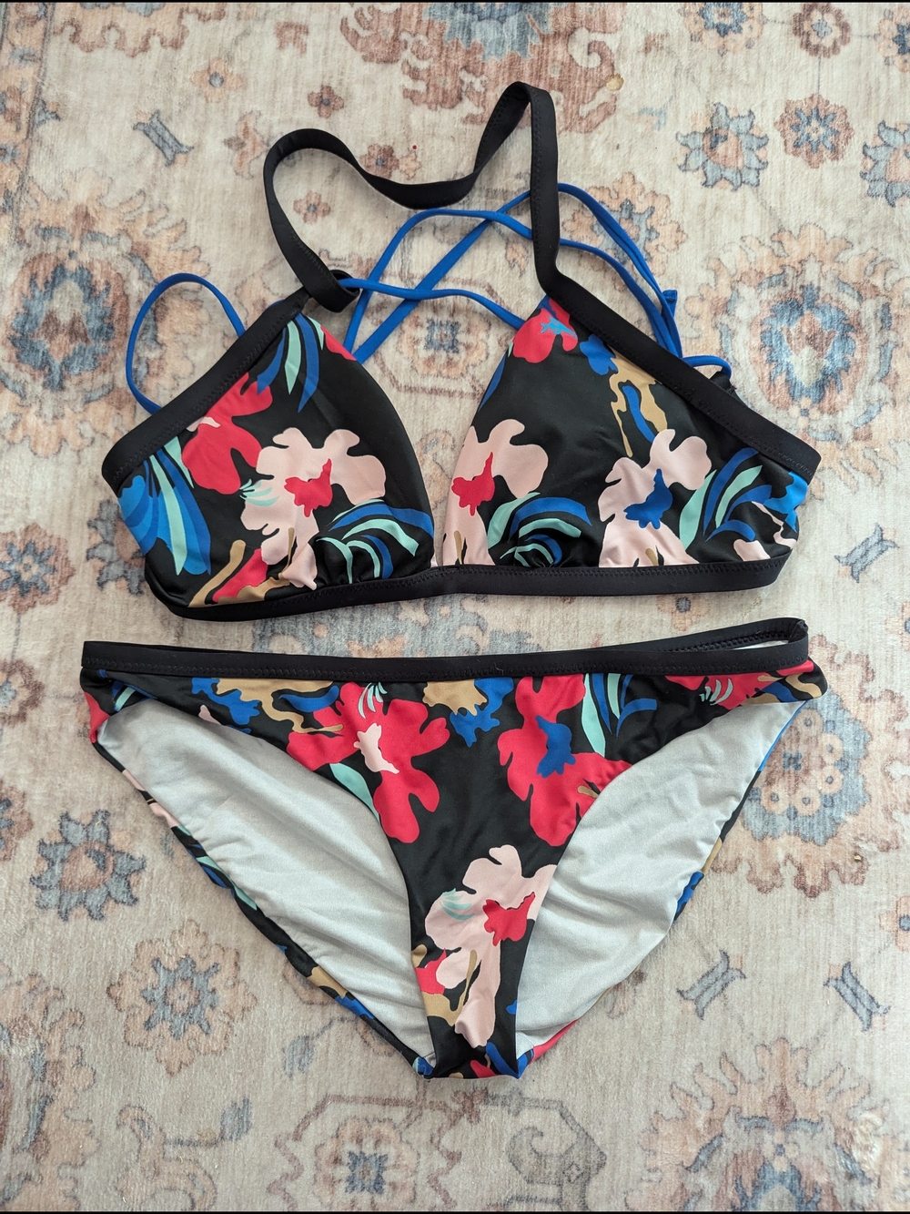 Black Floral Women's Bikini Set - Multicolor Floral Print